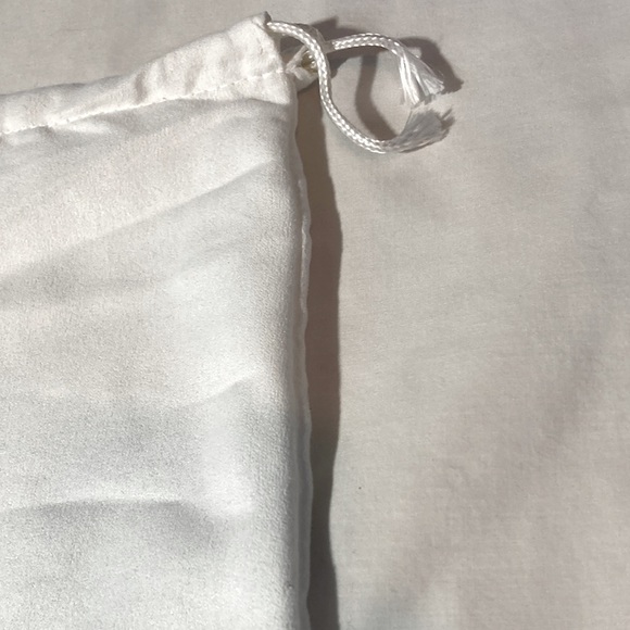 BRIGHTON Large Purse or Shoe Dust Cover with Drawstring White 20.5 x 16.5 in - Picture 3 of 10